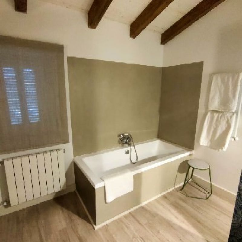Bañera en microcemento de CementDecor