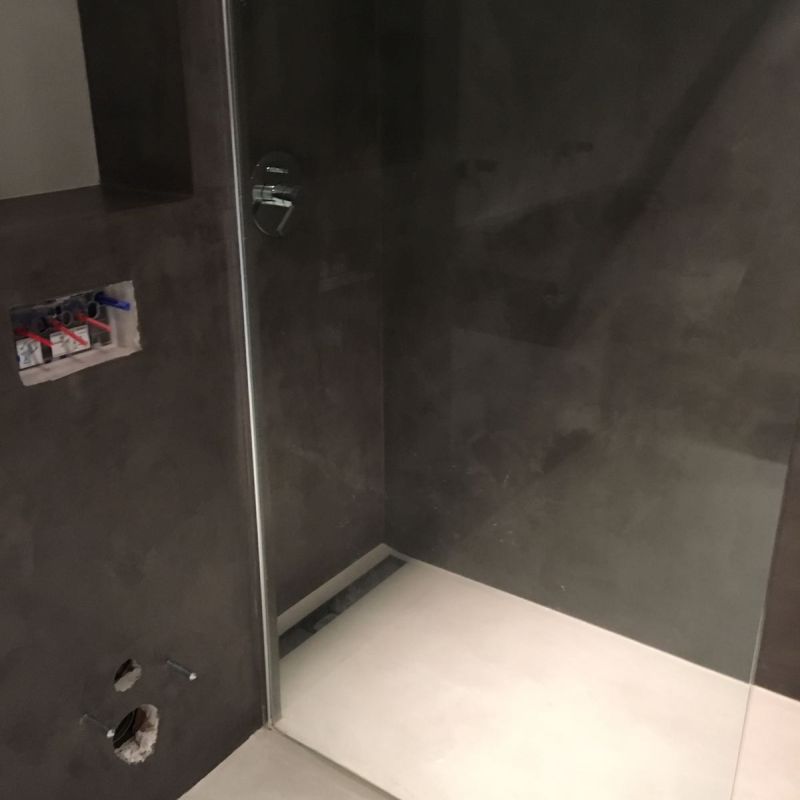 Ducha realizada en microcemento por CementDecor