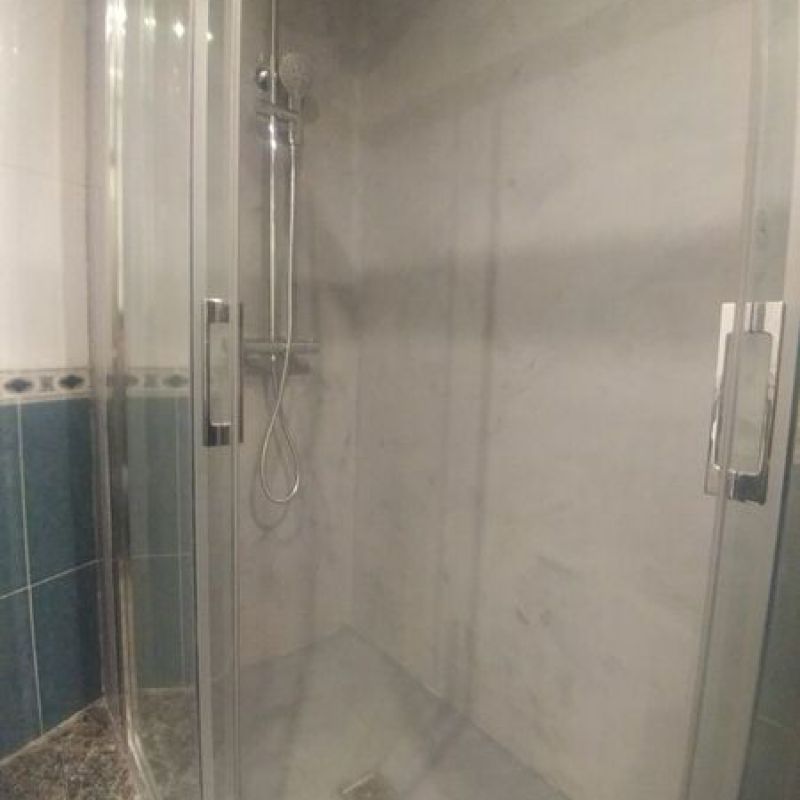 Ducha realizada en microcemento de CemetDecor